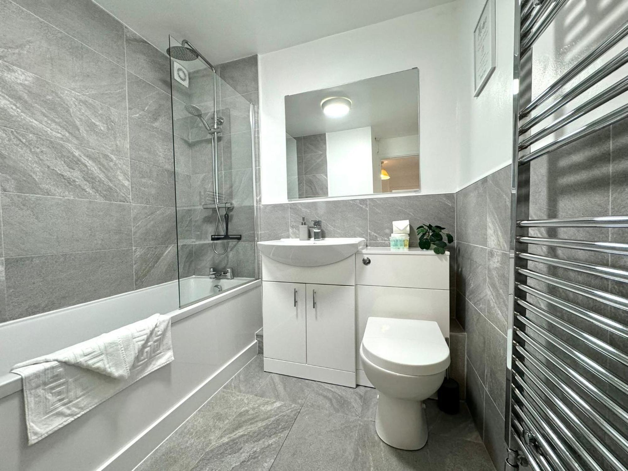The Alnham, Large 3 Bed Apartment, Close To The City Newcastle upon Tyne Exterior foto